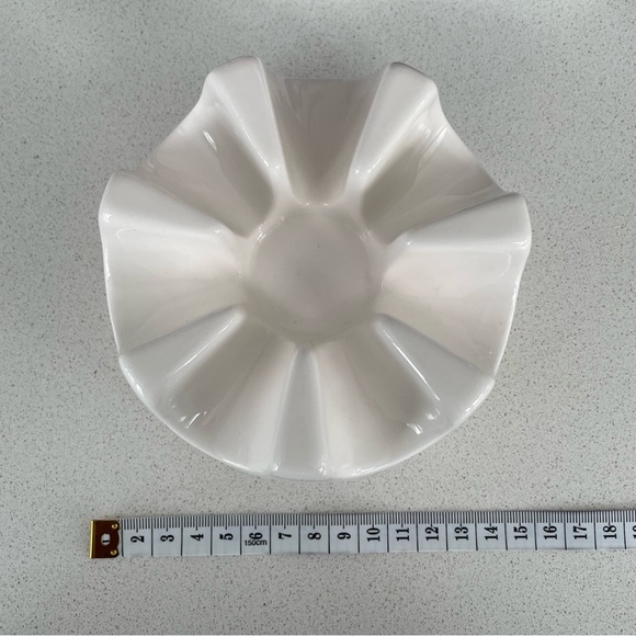 Vintage White Ceramic Teapot Warmer - Picture 2 of 6